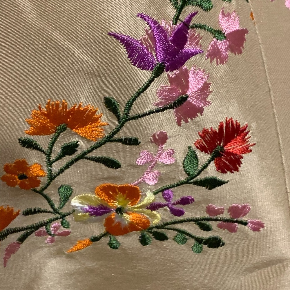 SOLD !! 
 Sz 6 embroidered noviello-bloom 100% silk skirts set - Picture 6 of 15